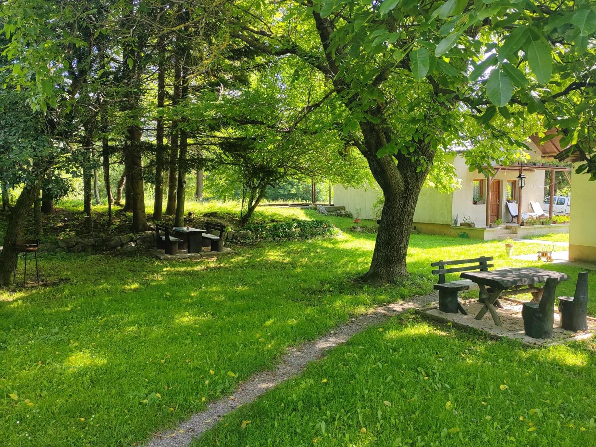 Stari mlin Hotell Korenica Exteriör bild