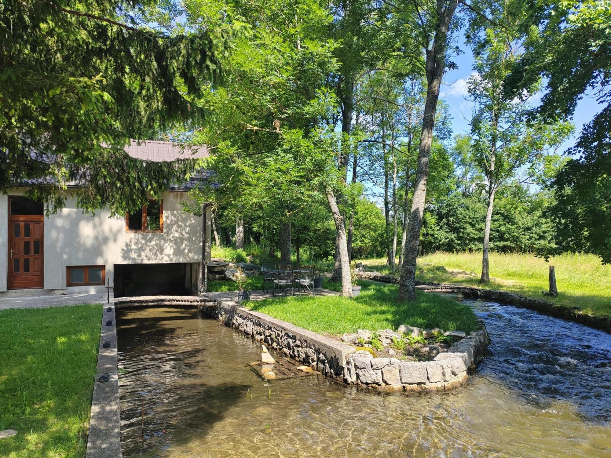 Stari mlin Hotell Korenica Exteriör bild